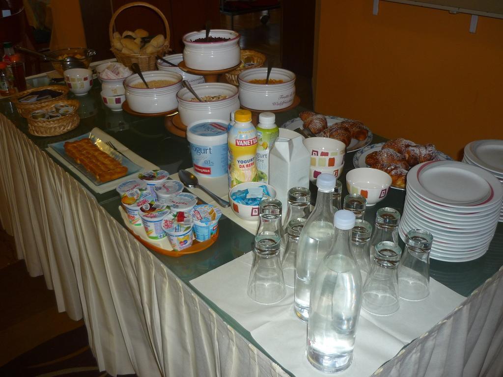 Hotel Europa Arma di Taggia Buitenkant foto