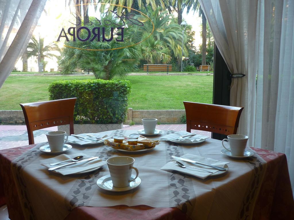 Hotel Europa Arma di Taggia Buitenkant foto