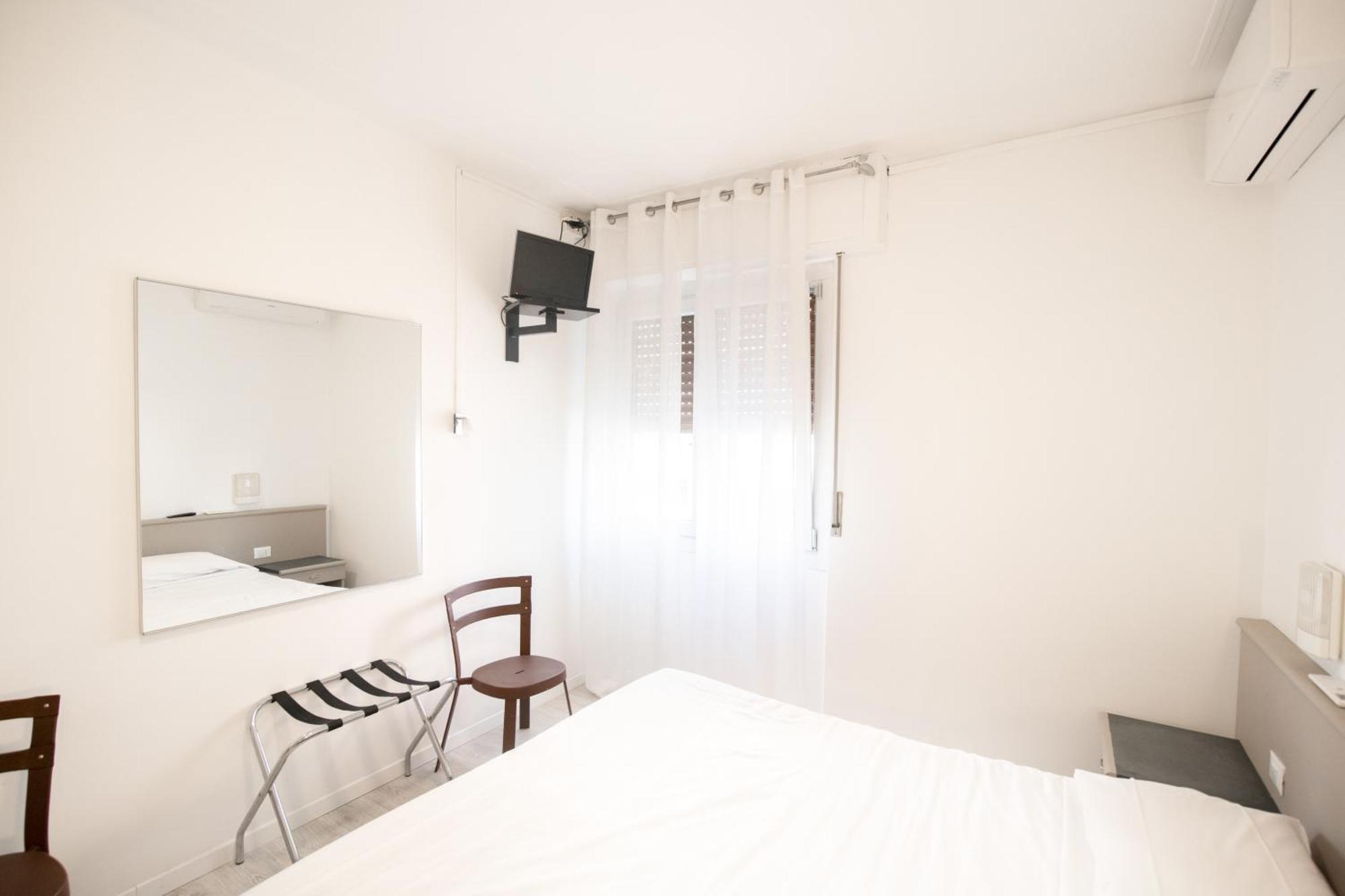 Hotel Europa Arma di Taggia Buitenkant foto