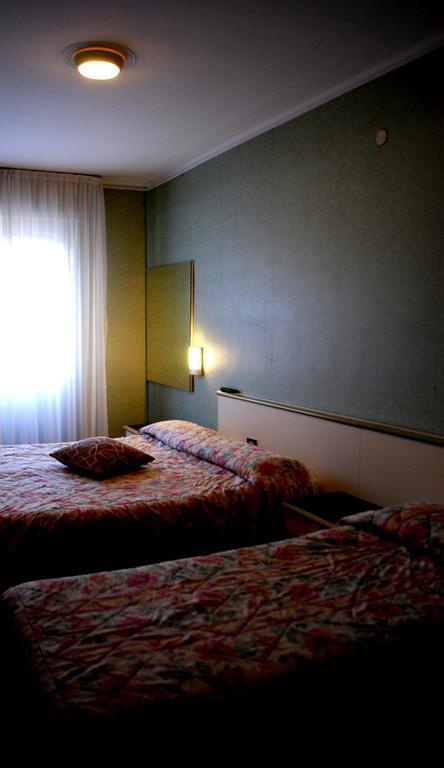 Hotel Europa Arma di Taggia Buitenkant foto