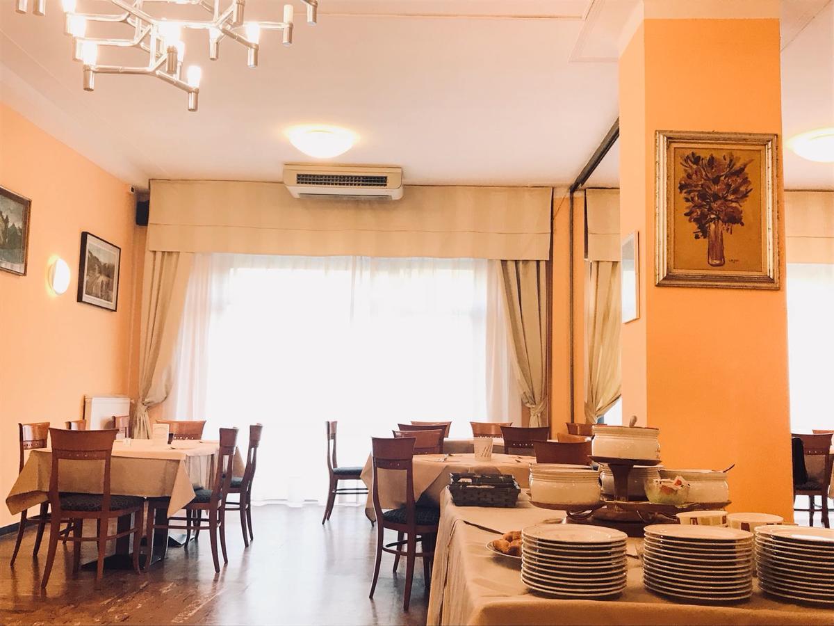 Hotel Europa Arma di Taggia Buitenkant foto